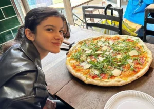 Joeys Pizza Andheri